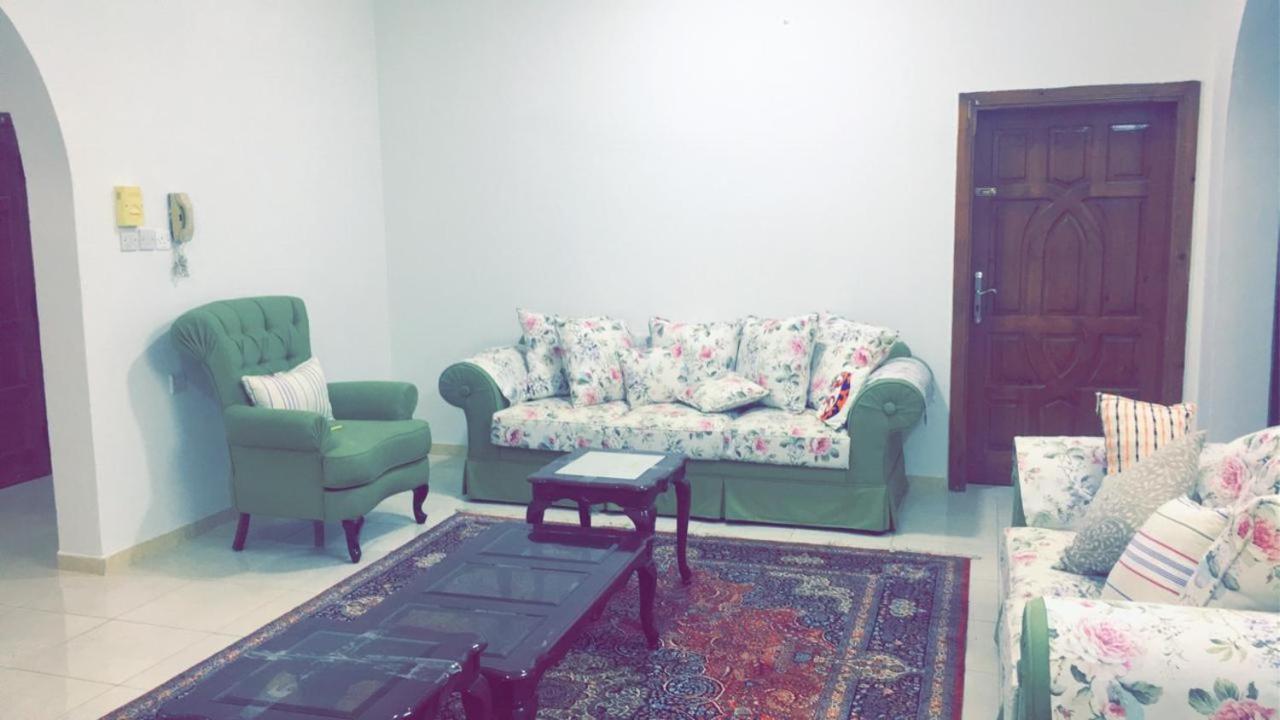 Masaken Alkenan Apartment Yanbu Luaran gambar